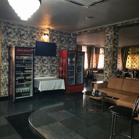 Casa Simescu II Hostel Caransebeş Екстериор снимка