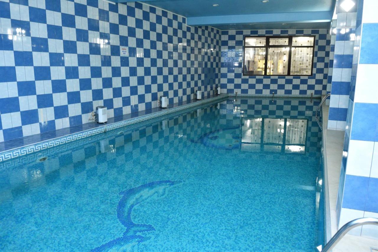 Casa Simescu II Hostel Caransebeş Екстериор снимка